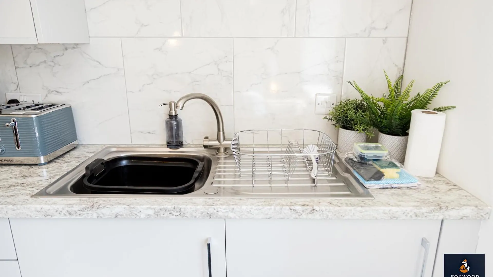 Stylish 2 Bed Apartment In Town Free Parking Bournemouth